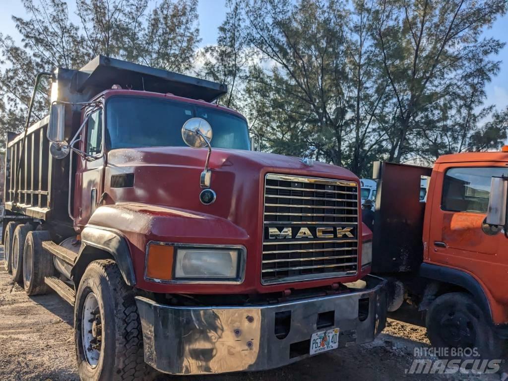 Mack CL 713 Kiper kamioni