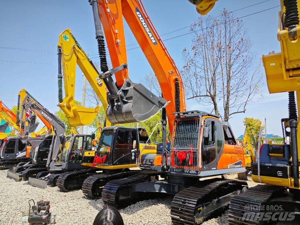 Doosan 225 LC Bageri gusjeničari
