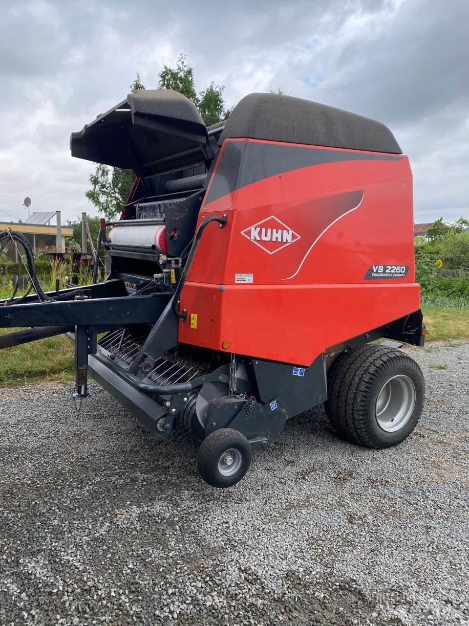 Kuhn VB 2260 Rolo balirke