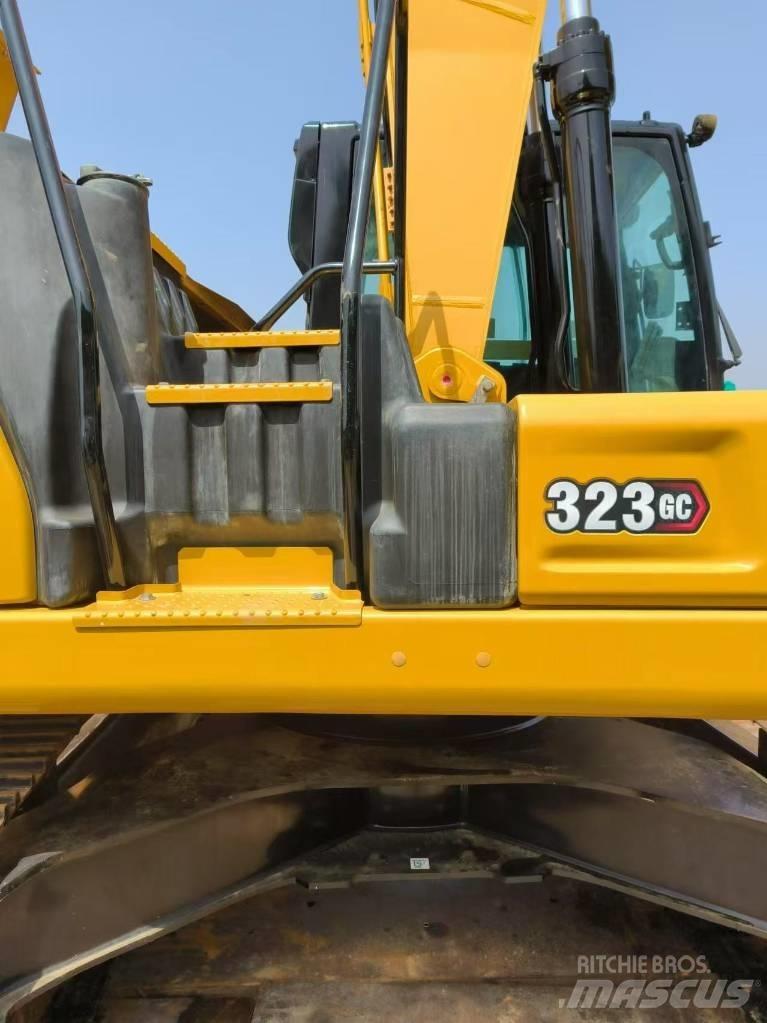 CAT 323 GC Bageri gusjeničari