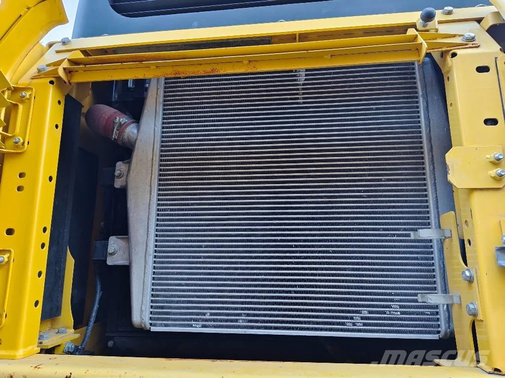 Komatsu PC 400-8 Bageri gusjeničari