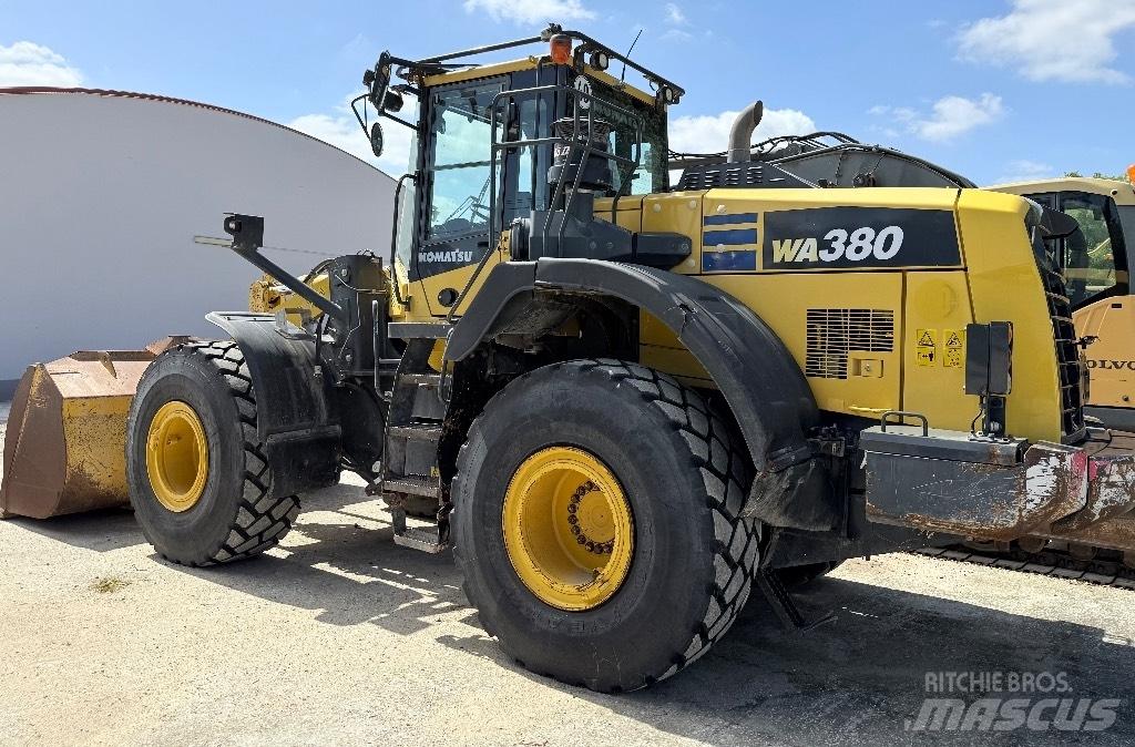 Komatsu WA 380-8 Utovarivači na kotačima