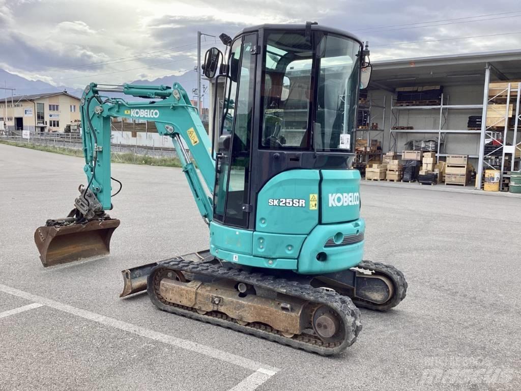 Kobelco SK25SR-6 Mini bageri <7t