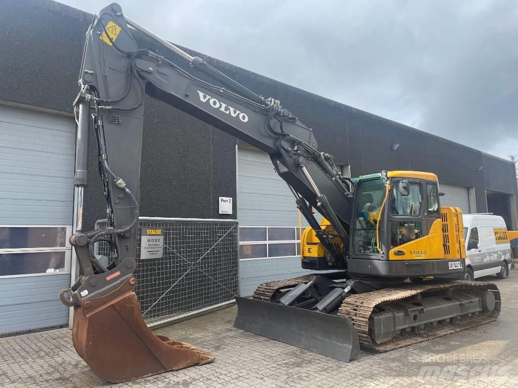 Volvo ECR235C Bageri gusjeničari