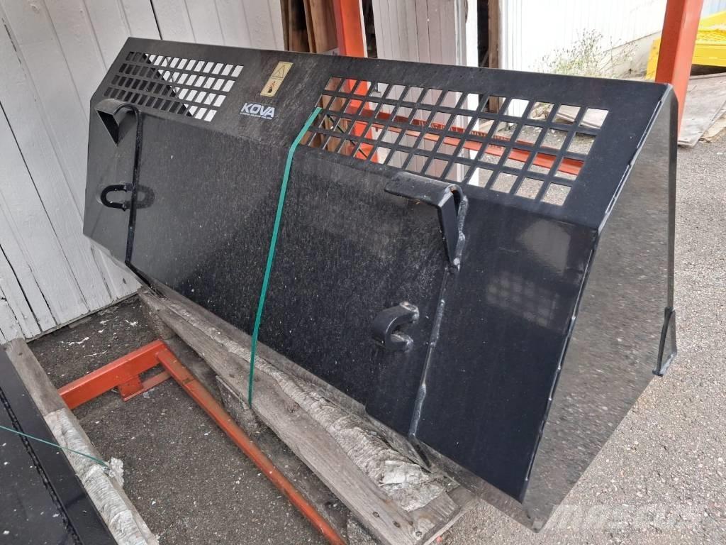 Kova Lumikauha Priključci kompaktnog traktora