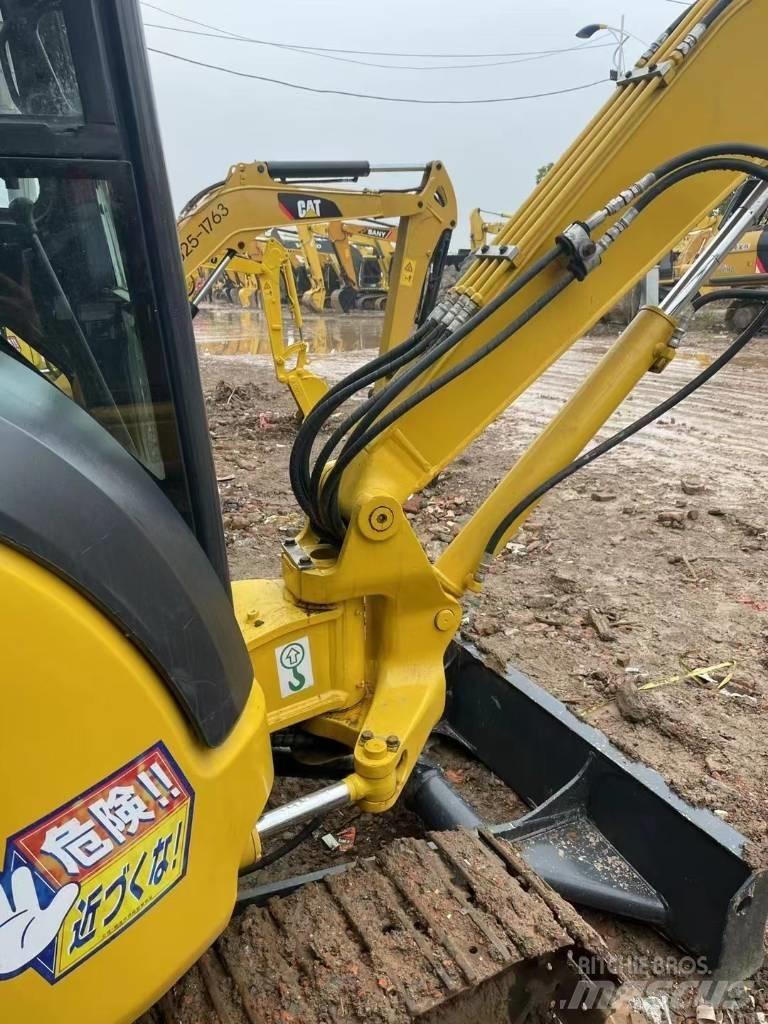 Komatsu PC 30 Mini bageri <7t