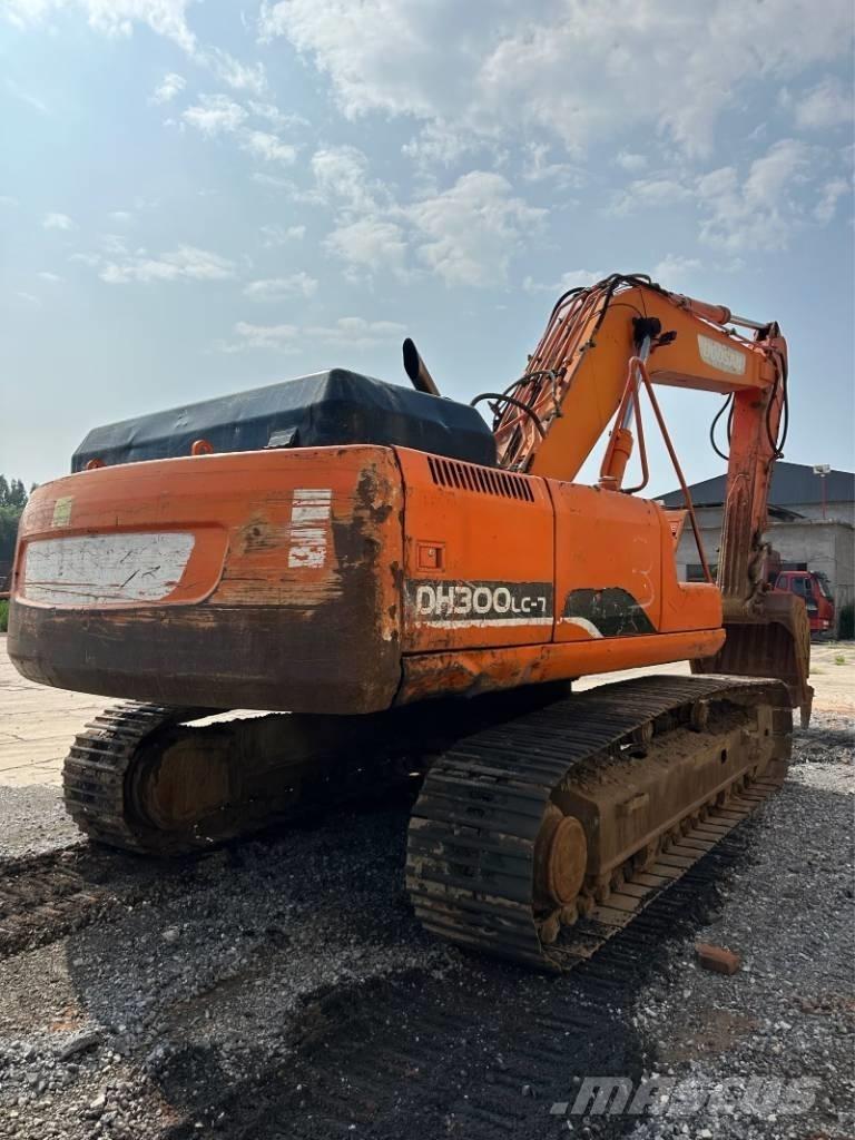 Doosan DH300 Bageri gusjeničari