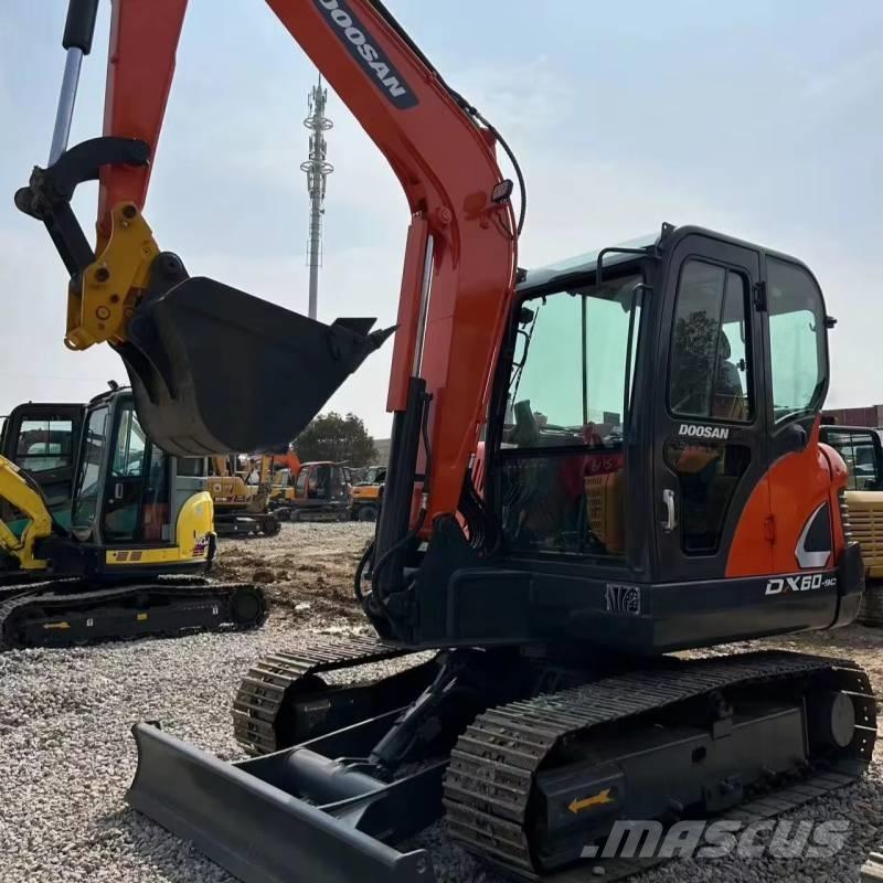 Doosan 60 Bageri gusjeničari