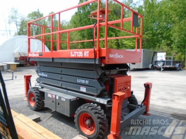 SkyJack SJ 7135 RT Škaraste platforme