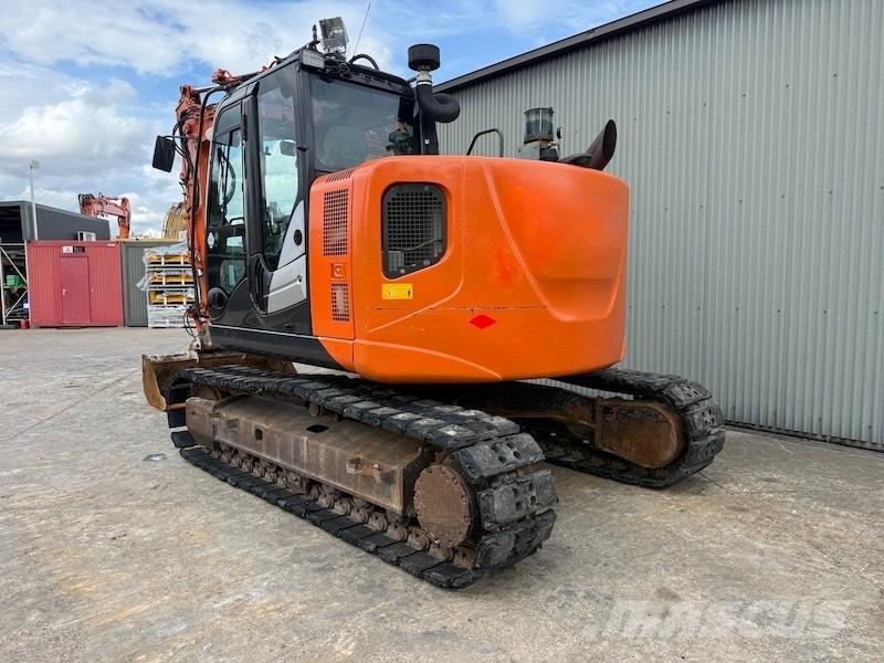 Hitachi ZX 135 US-5B Bageri gusjeničari