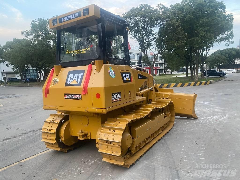 CAT D 5 K 2 LGP Buldožeri gusjeničari