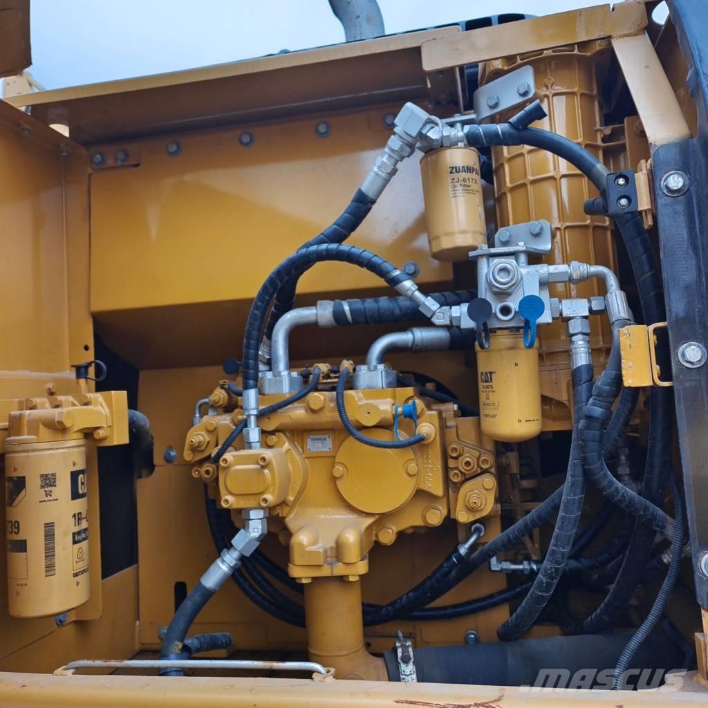 CAT 320 D Bageri gusjeničari