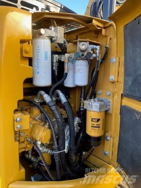 CAT 313 Bageri gusjeničari