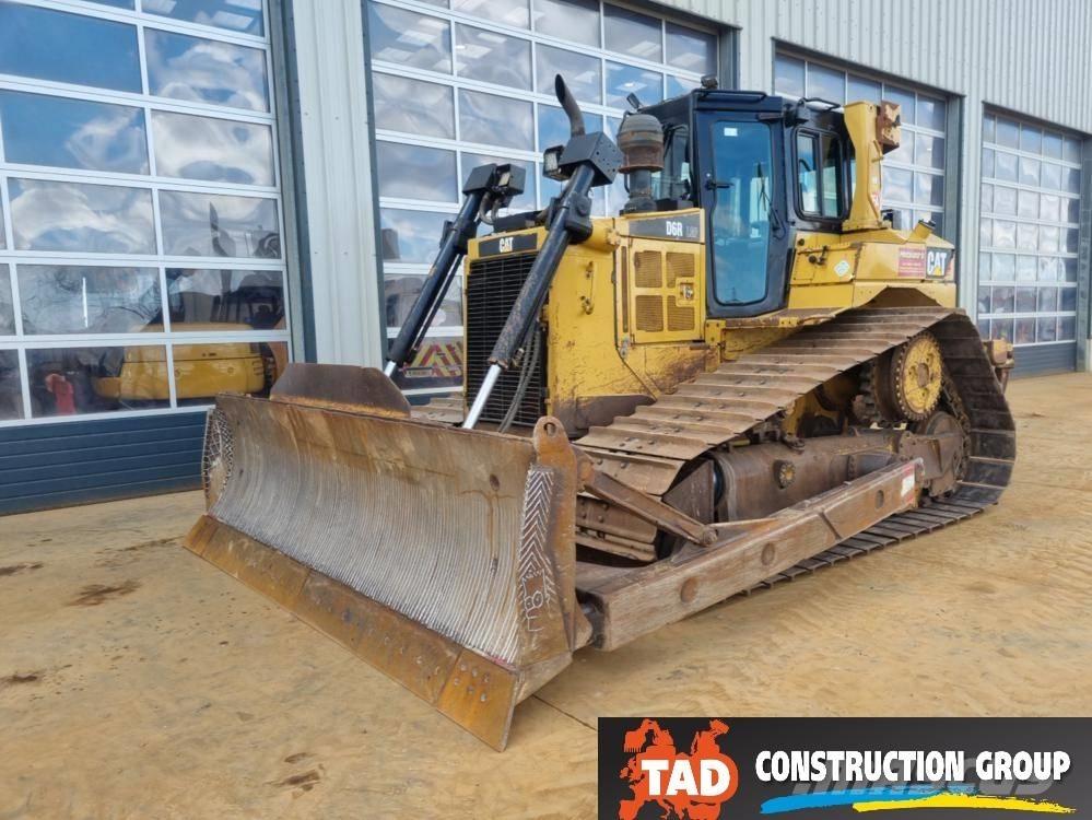 CAT D 6 R Buldožeri gusjeničari
