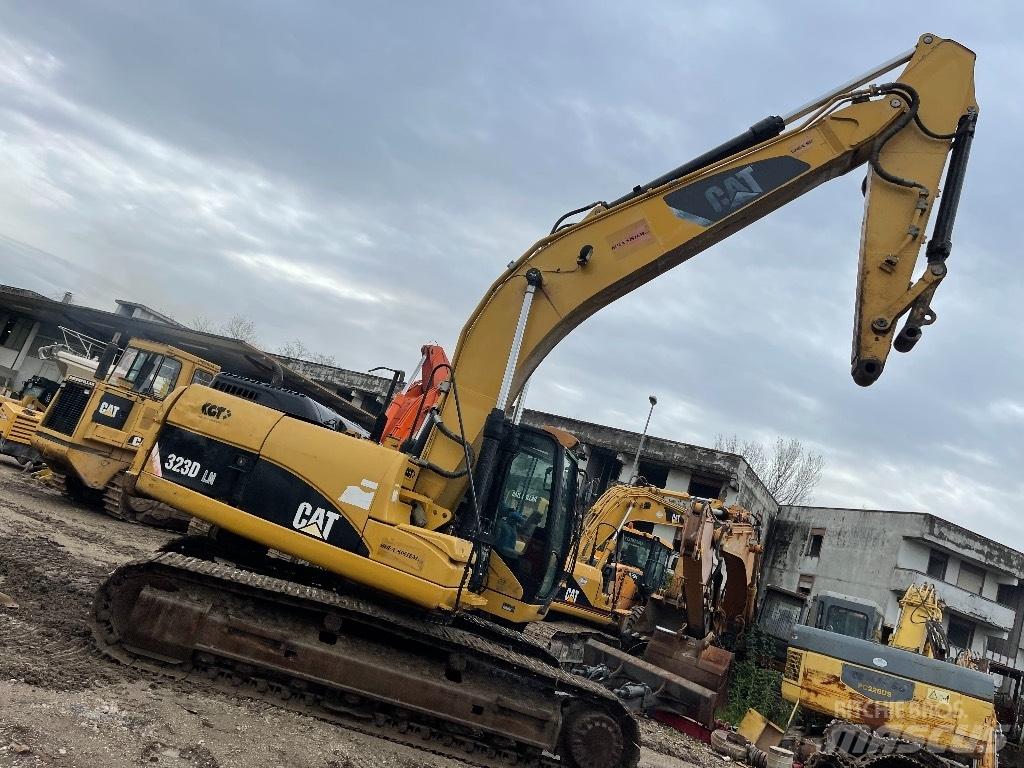 CAT 323 D Bageri gusjeničari