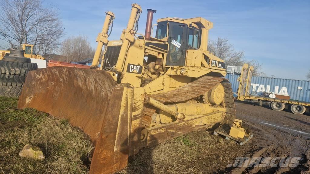 CAT D 8 L Buldožeri gusjeničari