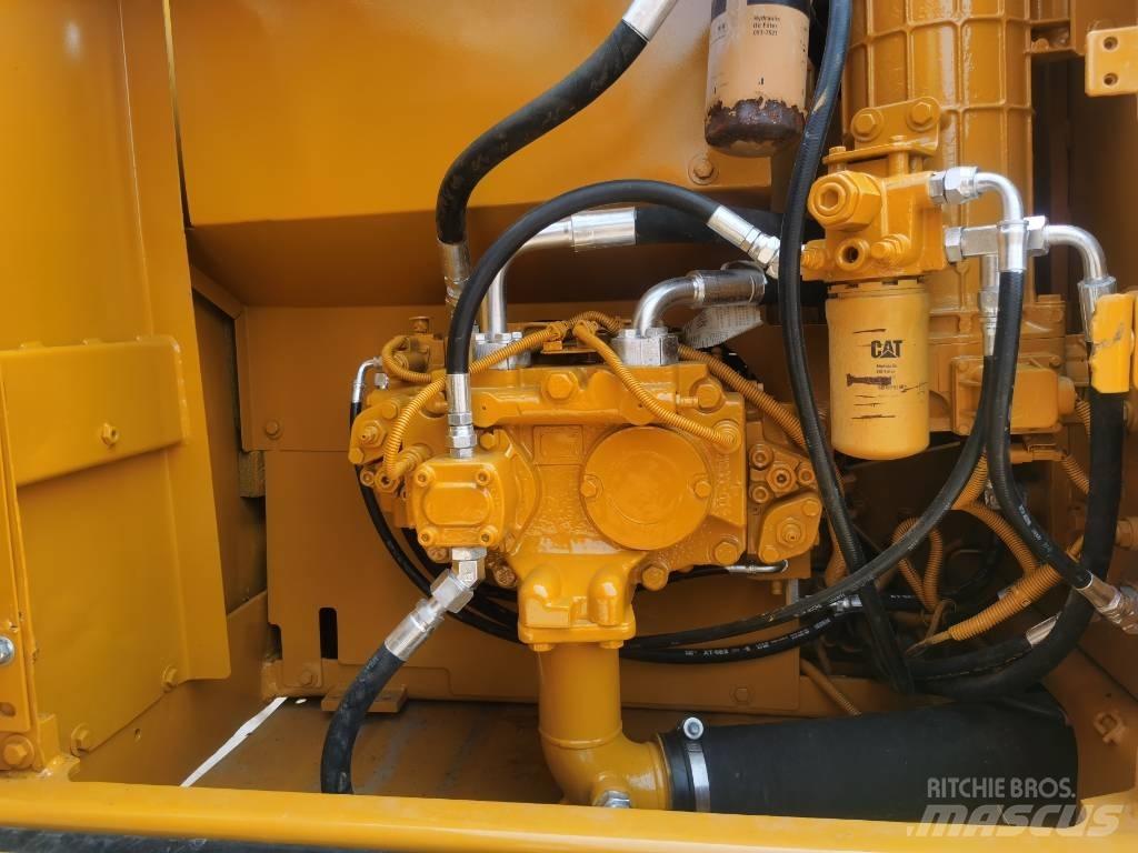 CAT 320 D Bageri gusjeničari