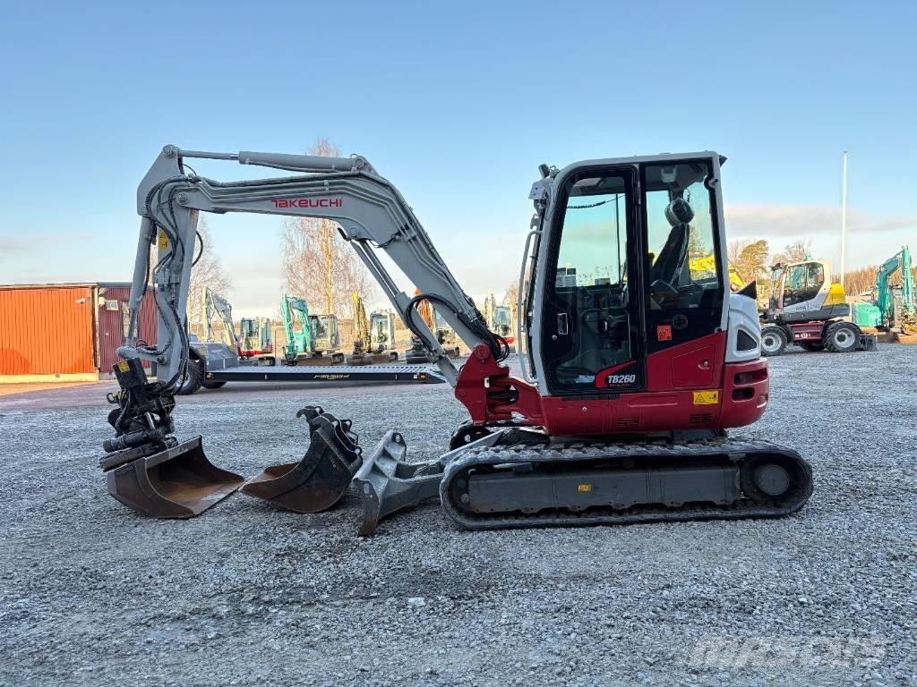 Takeuchi TB260 Mini bageri <7t