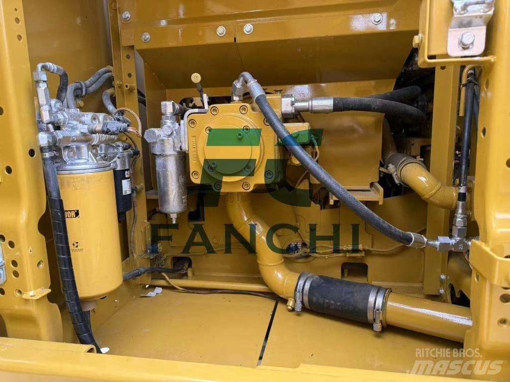 CAT 320 Bageri gusjeničari