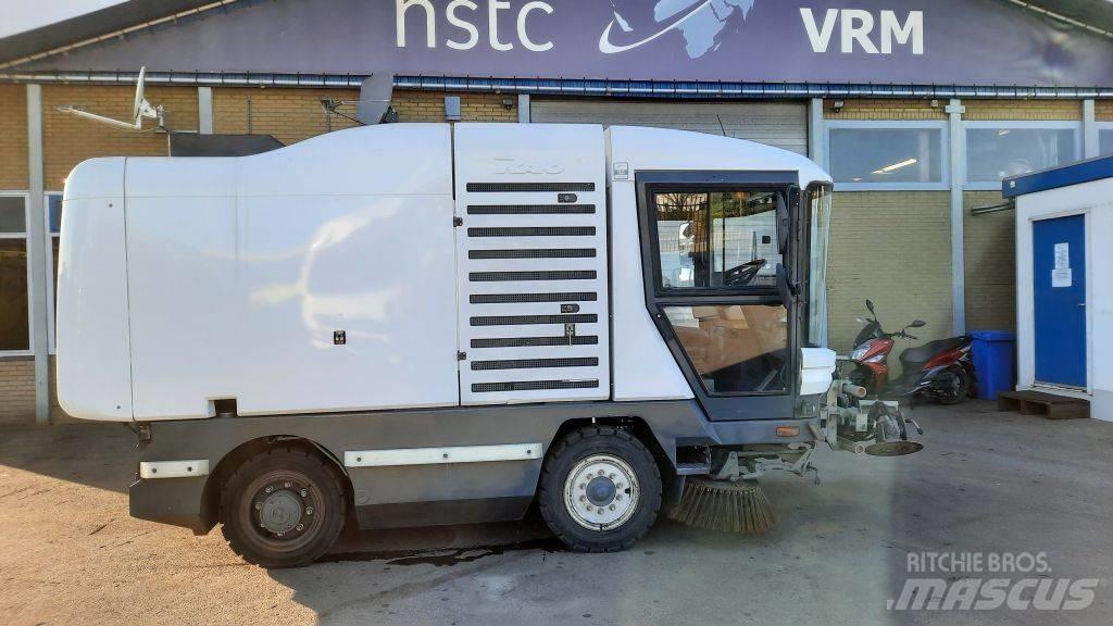 Ravo 530ST Strojevi za metenje