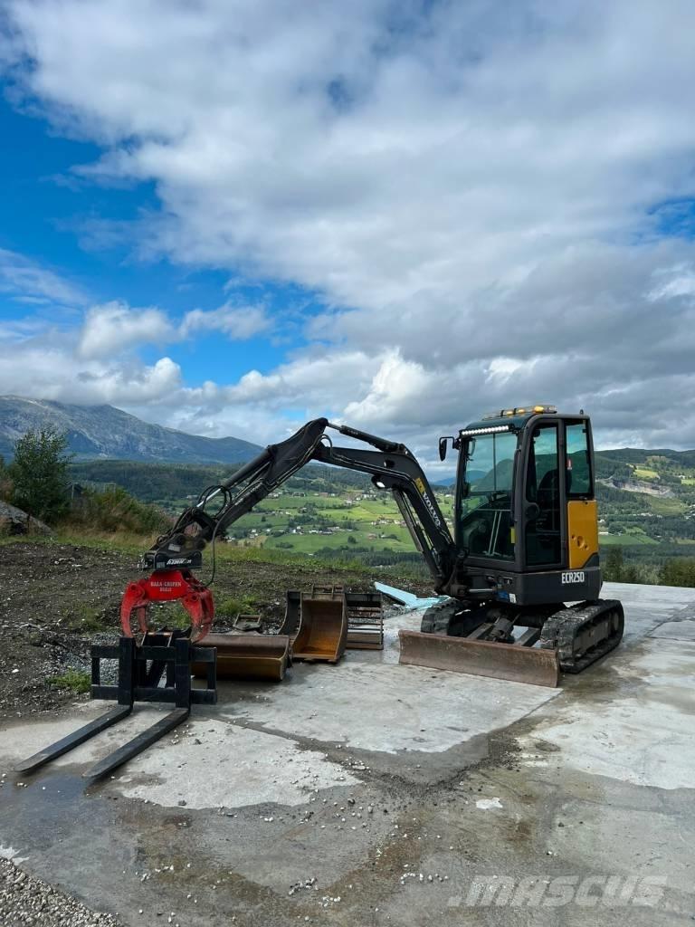 Volvo ECR25D Mini bageri <7t