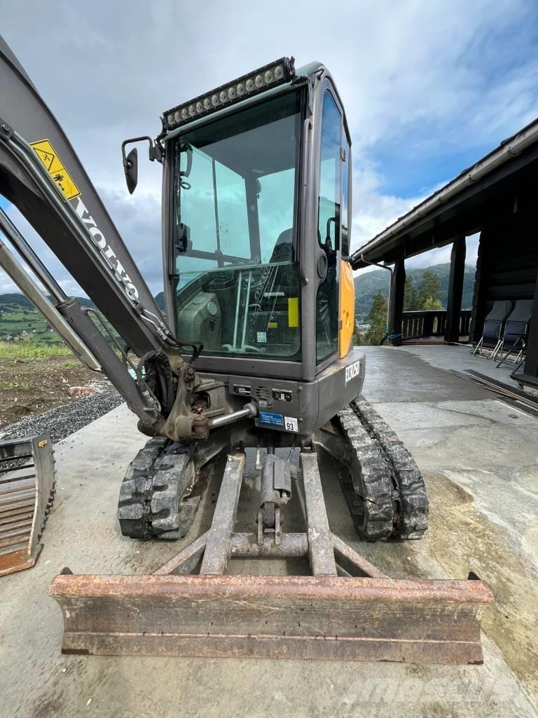 Volvo ECR25D Mini bageri <7t