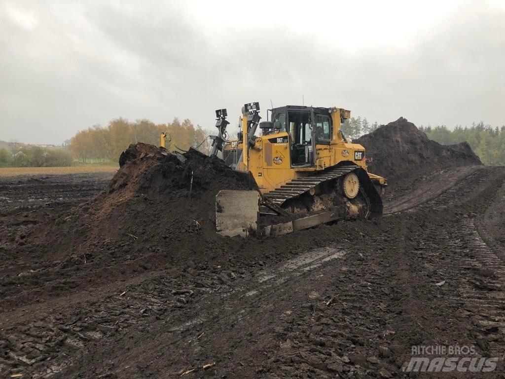 CAT D 6 T LGP Buldožeri gusjeničari