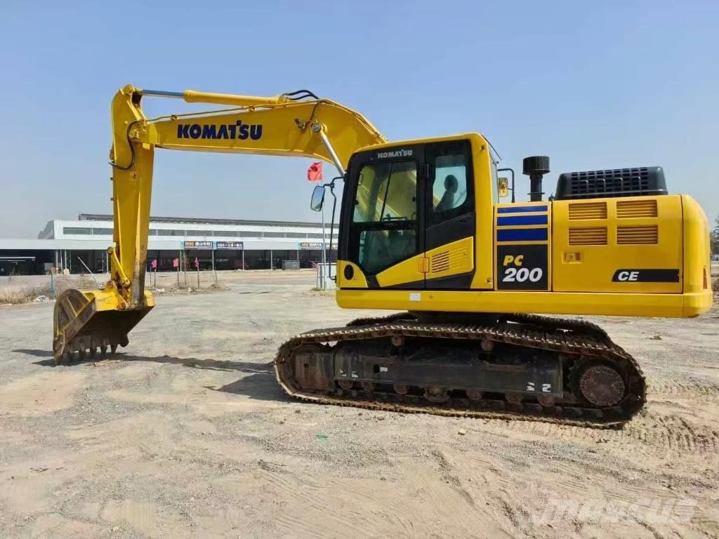 Komatsu PC 200-11 Bageri gusjeničari