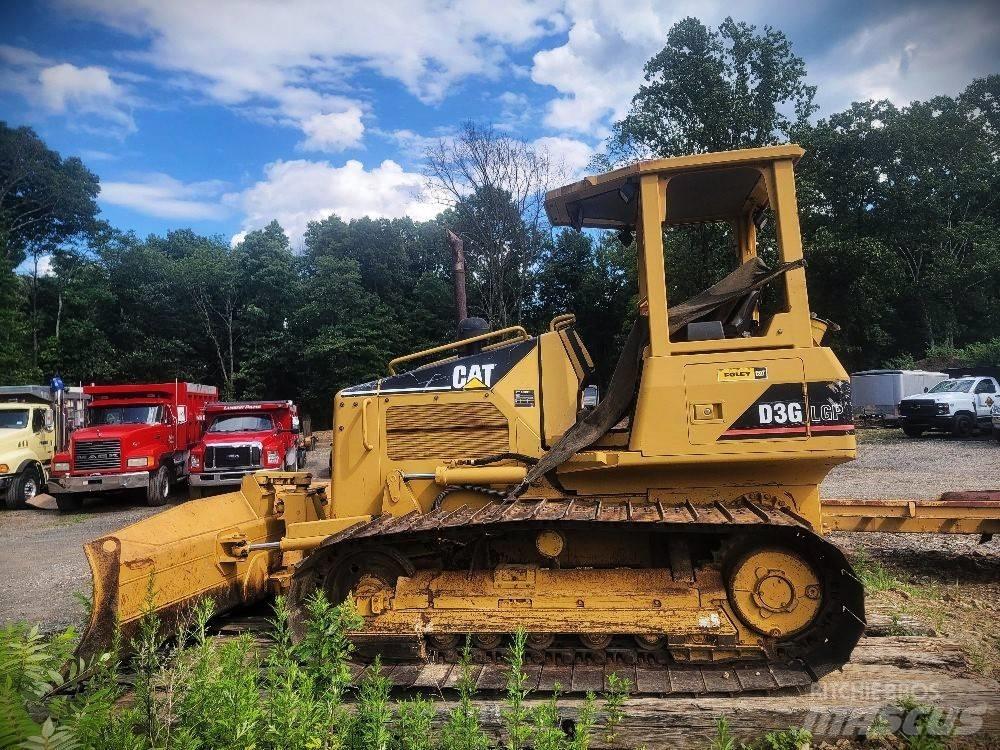 CAT D 3 G LGP Buldožeri gusjeničari