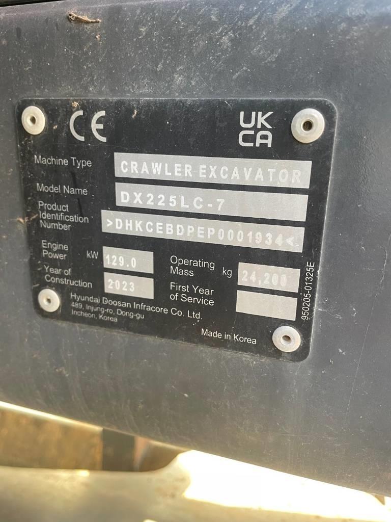 Doosan DX225LC-7 Bageri gusjeničari