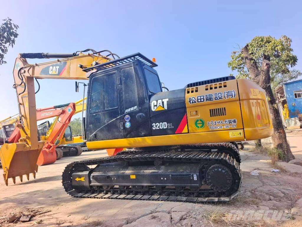 CAT 320 D2L Bageri gusjeničari