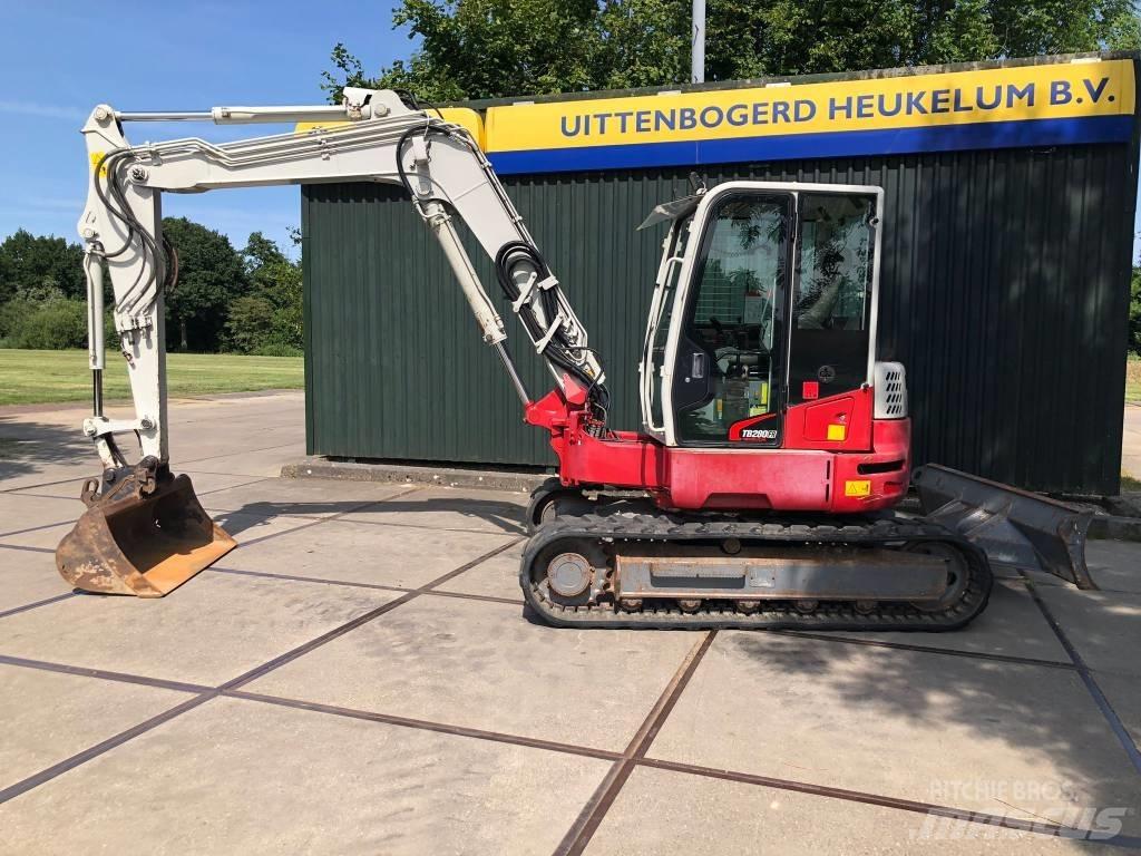 Takeuchi TB 280 FR Midi bageri 7t – 12t