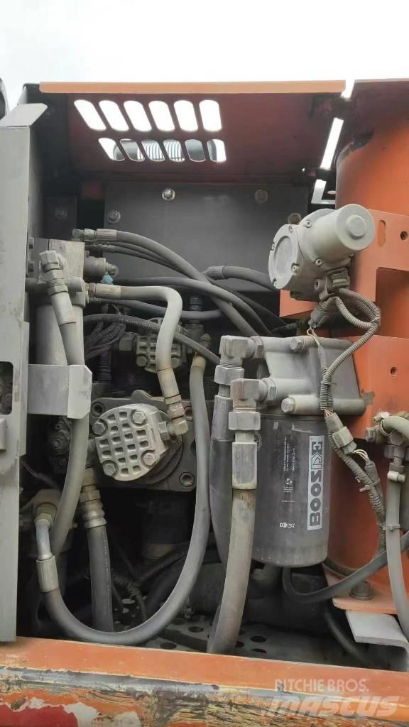 Hitachi ZX130W Bageri na kotačima