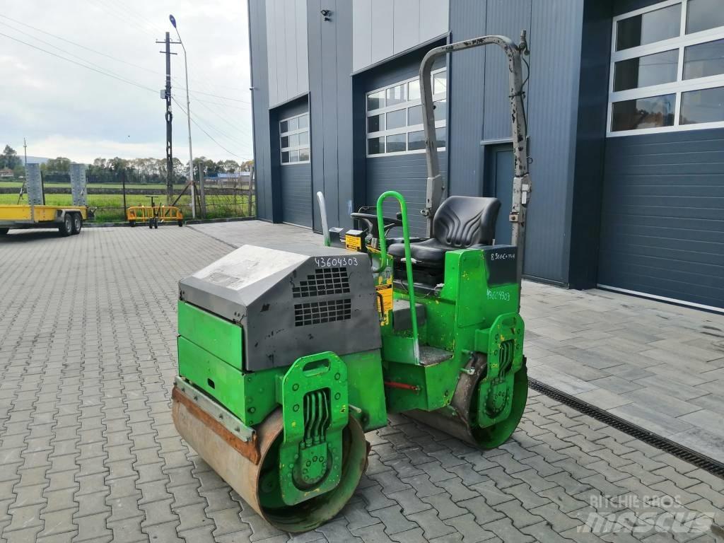 Bomag BW 100 Valjci sa dvojnim bubnjem