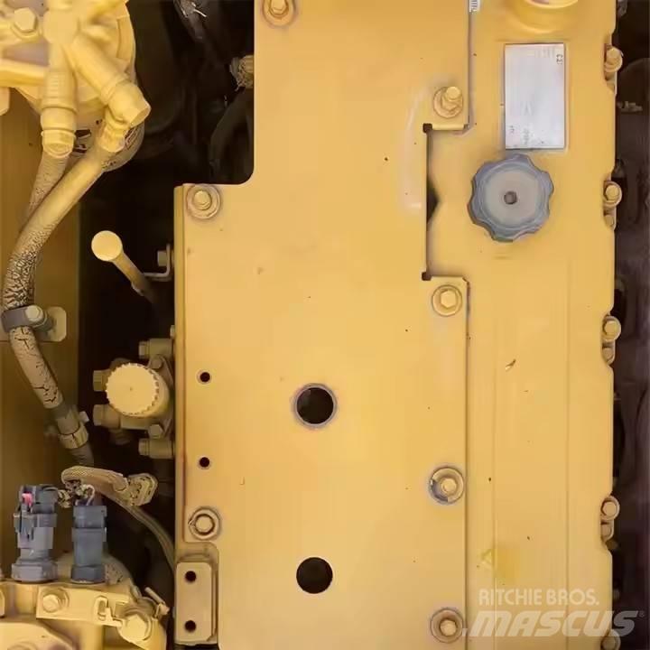 CAT CAT323D2L Midi bageri 7t – 12t
