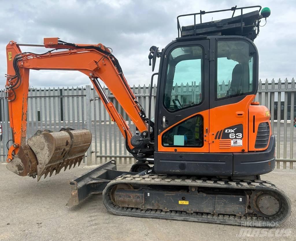 Doosan DX 63-3 Bageri gusjeničari