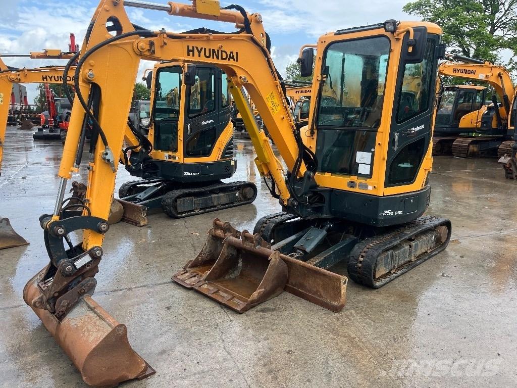 Hyundai R25Z-9 AK Mini bageri <7t