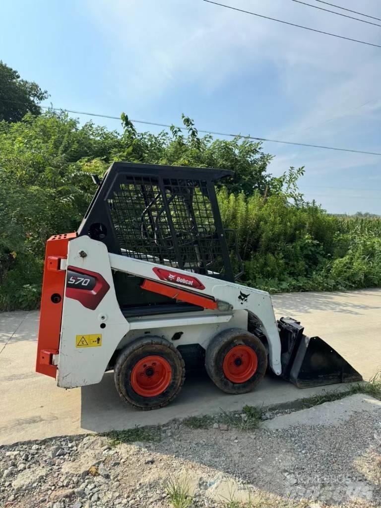 Bobcat S70 Skid steer mini utovarivači