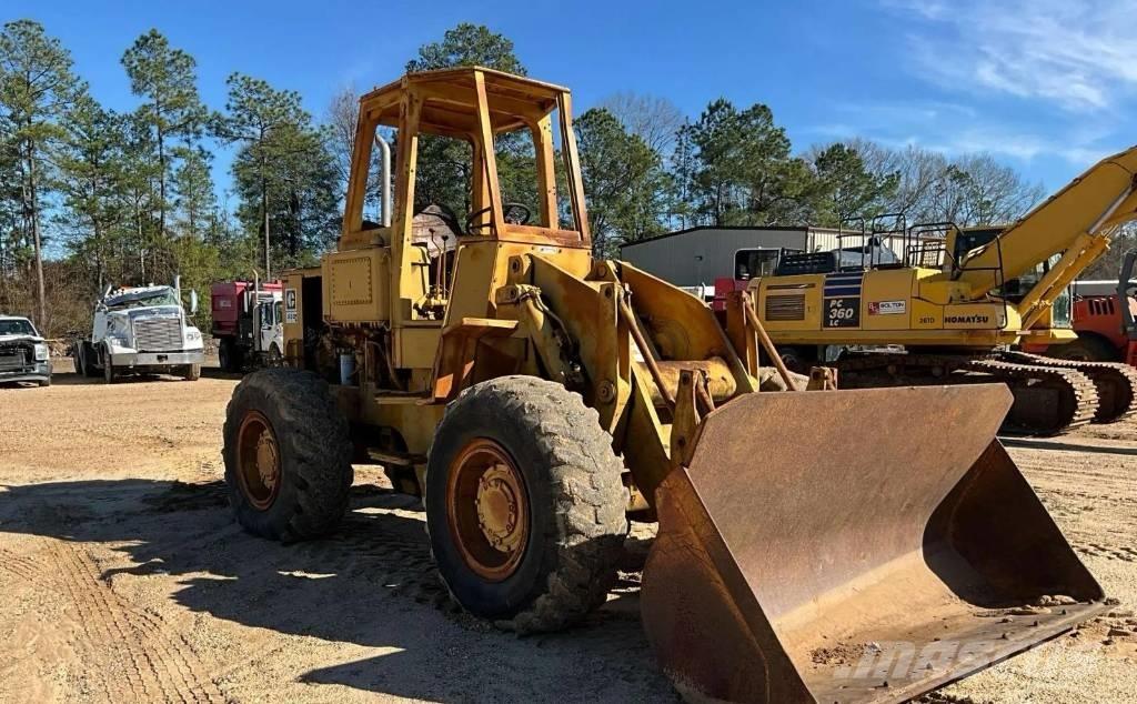 CAT 930 Utovarivači na kotačima