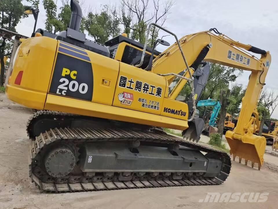 Komatsu PC 200-8 Bageri gusjeničari