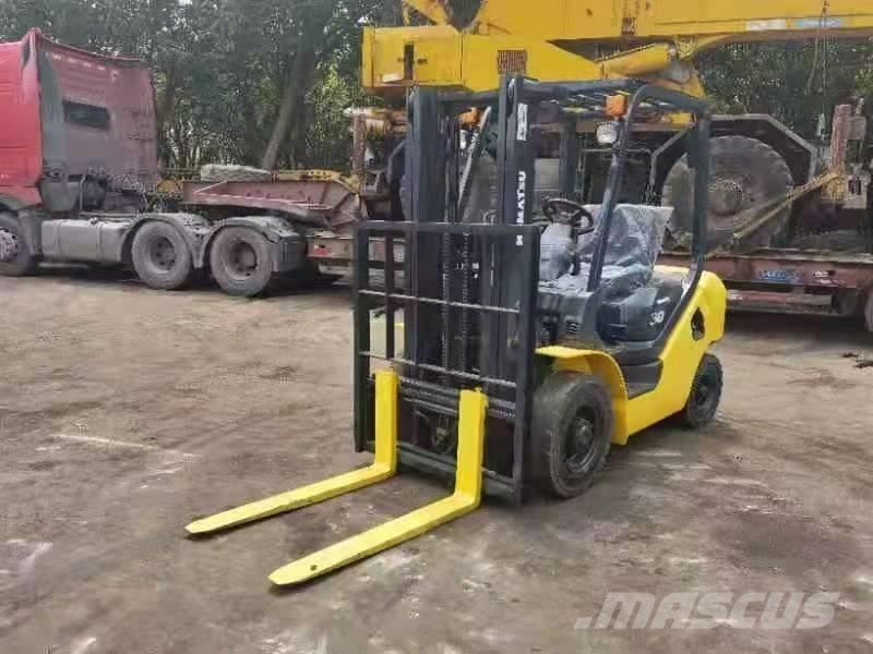 Komatsu 3 Ton Dizelski viličari