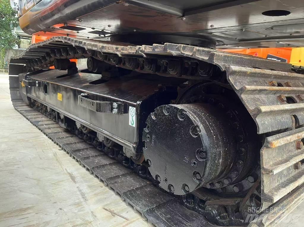 Hitachi zx200 Bageri gusjeničari