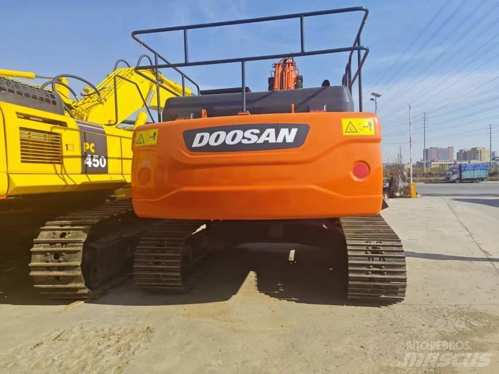 Doosan DX 300 Bageri gusjeničari