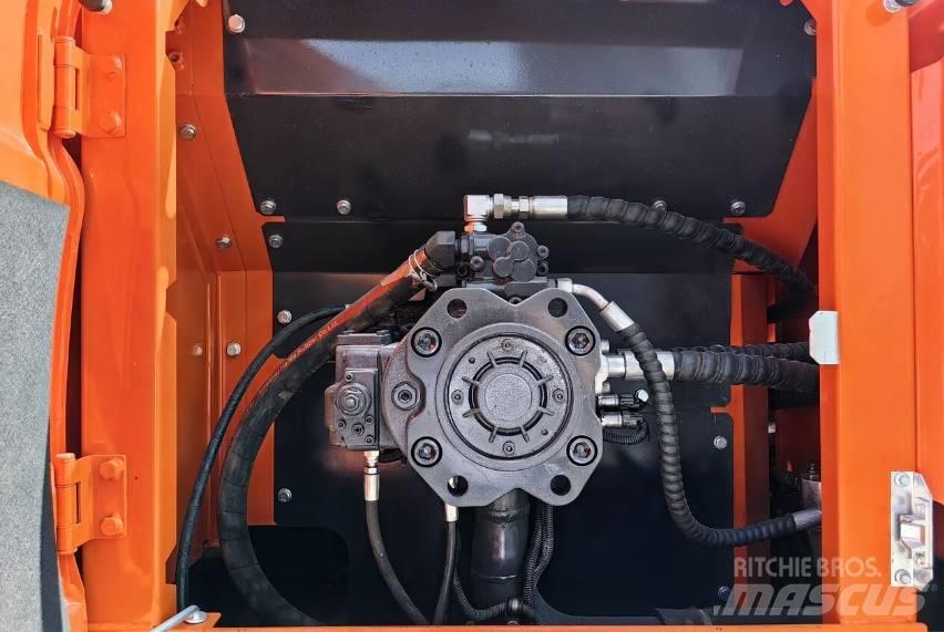 Doosan DX300 Bageri gusjeničari