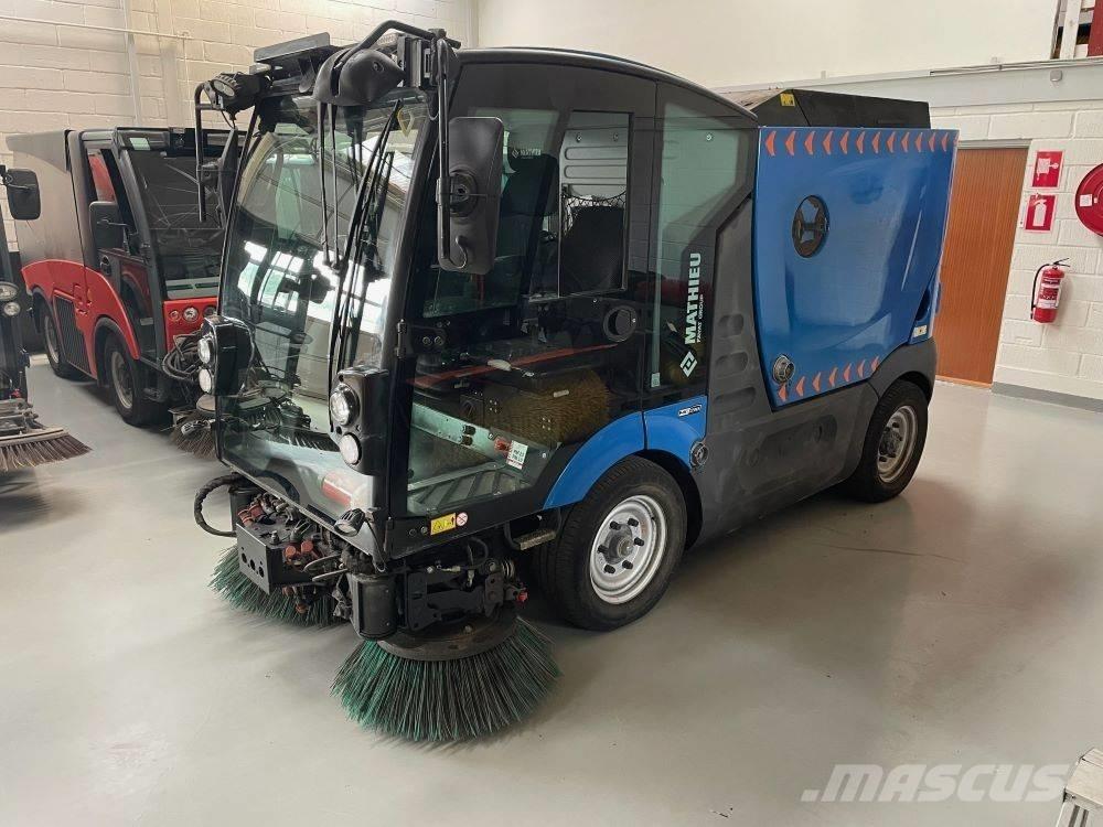 Azura Mathieu MC210 Strojevi za metenje