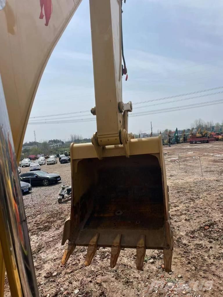 CAT 320D Bageri gusjeničari