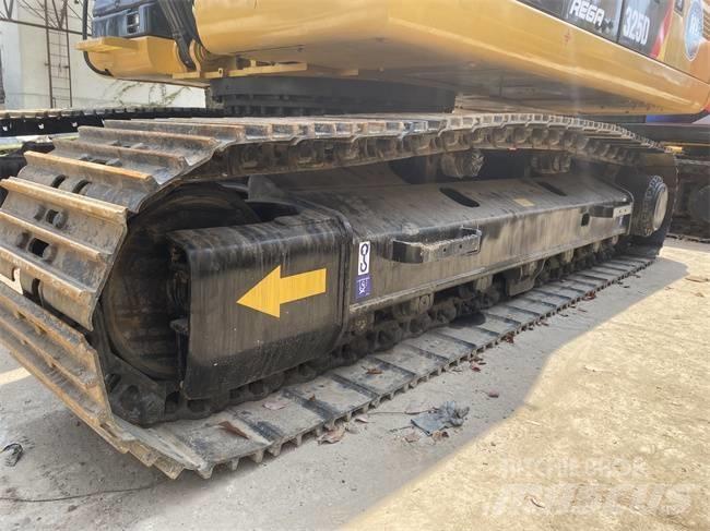 CAT 325 D Bageri gusjeničari