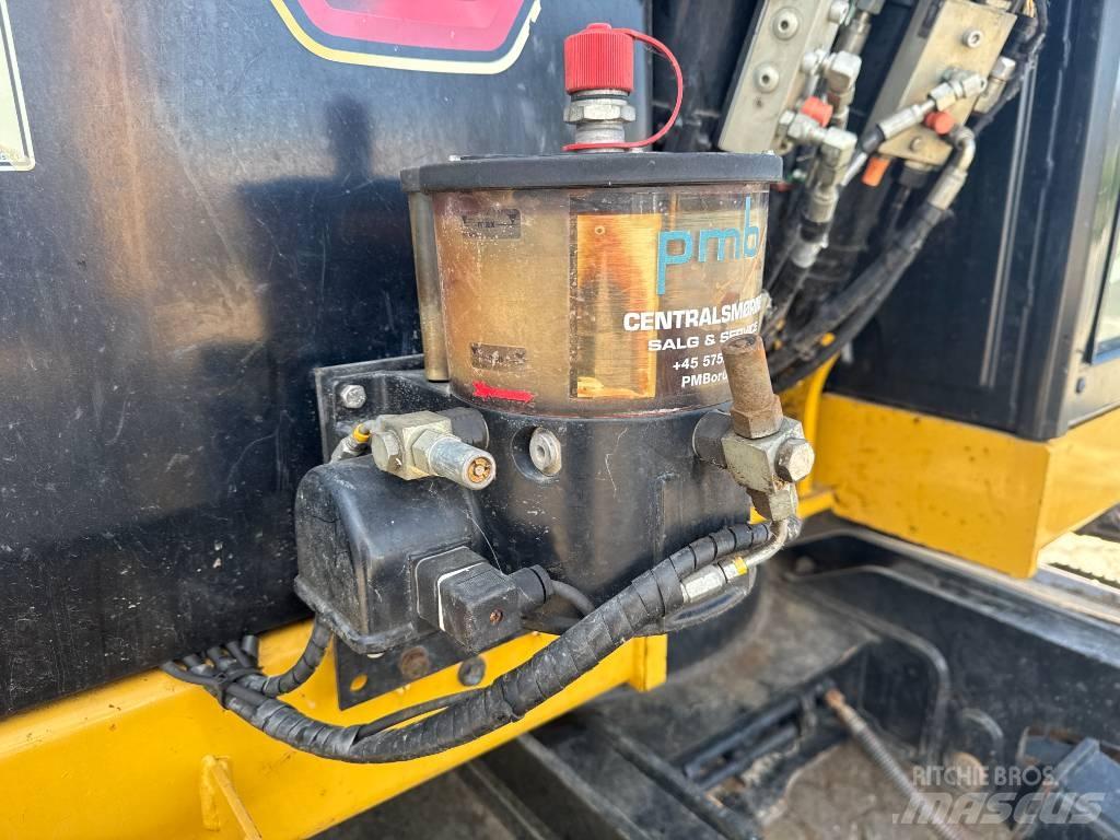 CAT 310 Bageri gusjeničari