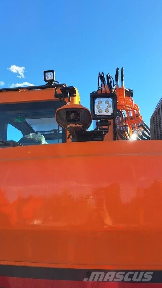 Develon DX 140 LCR-7 Bageri gusjeničari