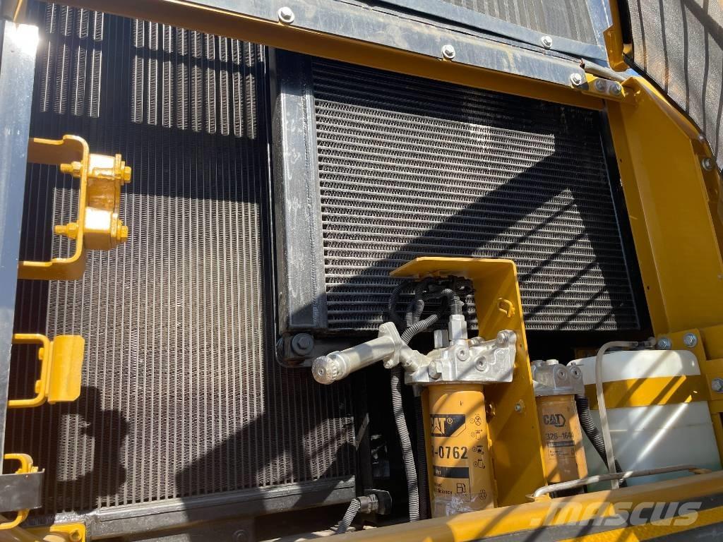 CAT 330 D Bageri gusjeničari